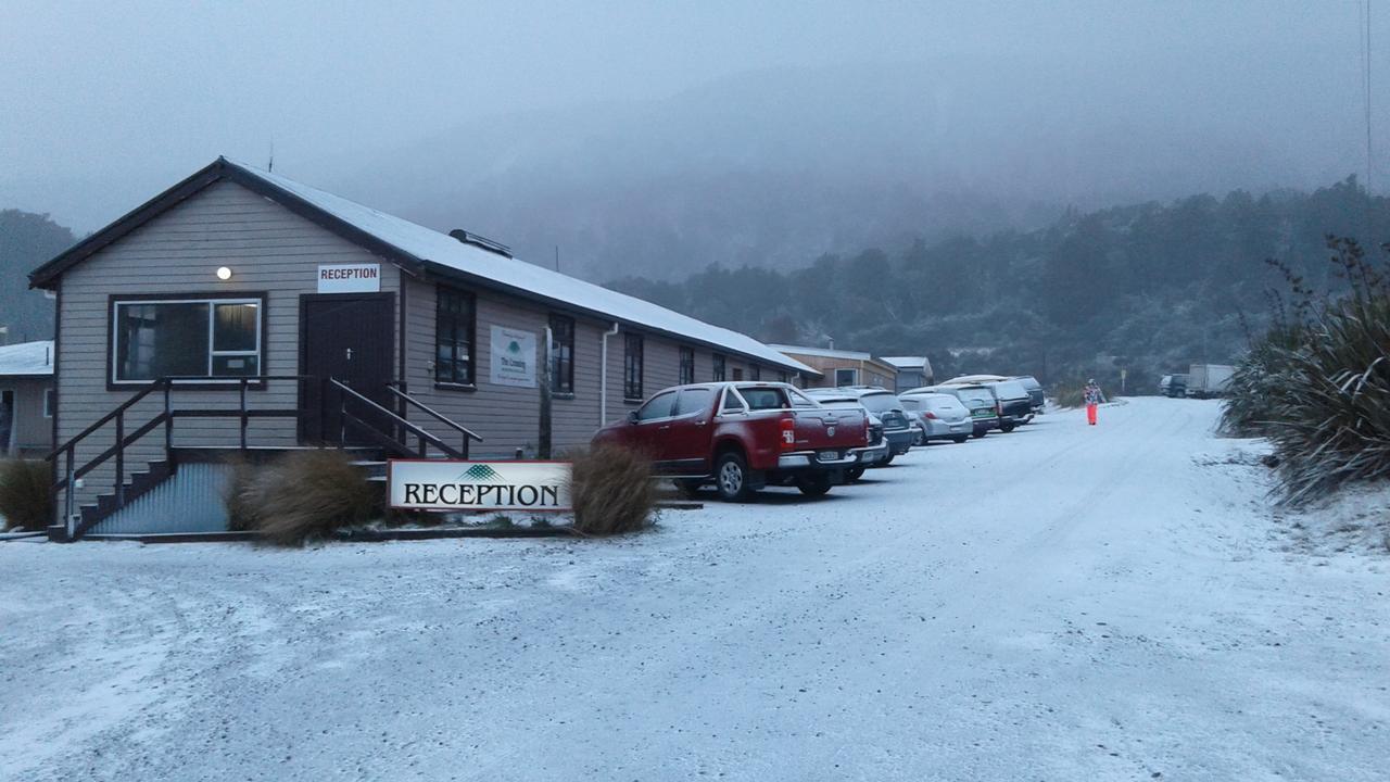 The Crossing Lodge Erua Exterior foto