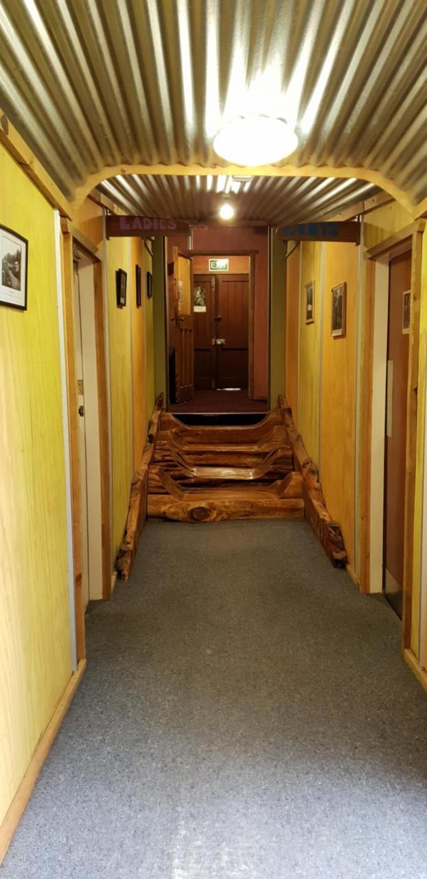 The Crossing Lodge Erua Exterior foto